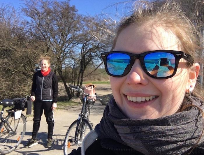 Köpfe und Beine hinter den Radtouren – unsere Velo Ostseeblicker Lisa und Annika